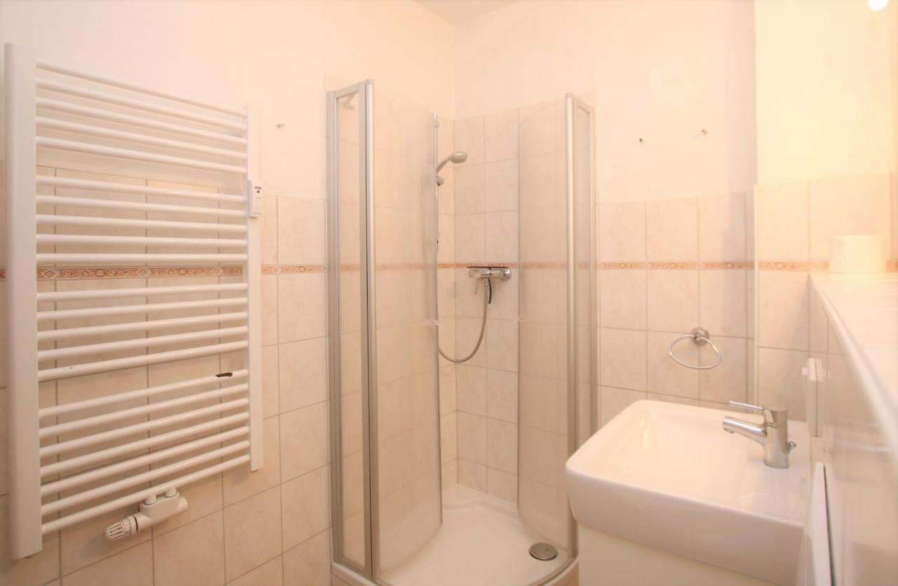 Waldstrasse 19A, Whg 22, Feriendomizil Am Suedstra Lägenhet Wyk auf Föhr Exteriör bild